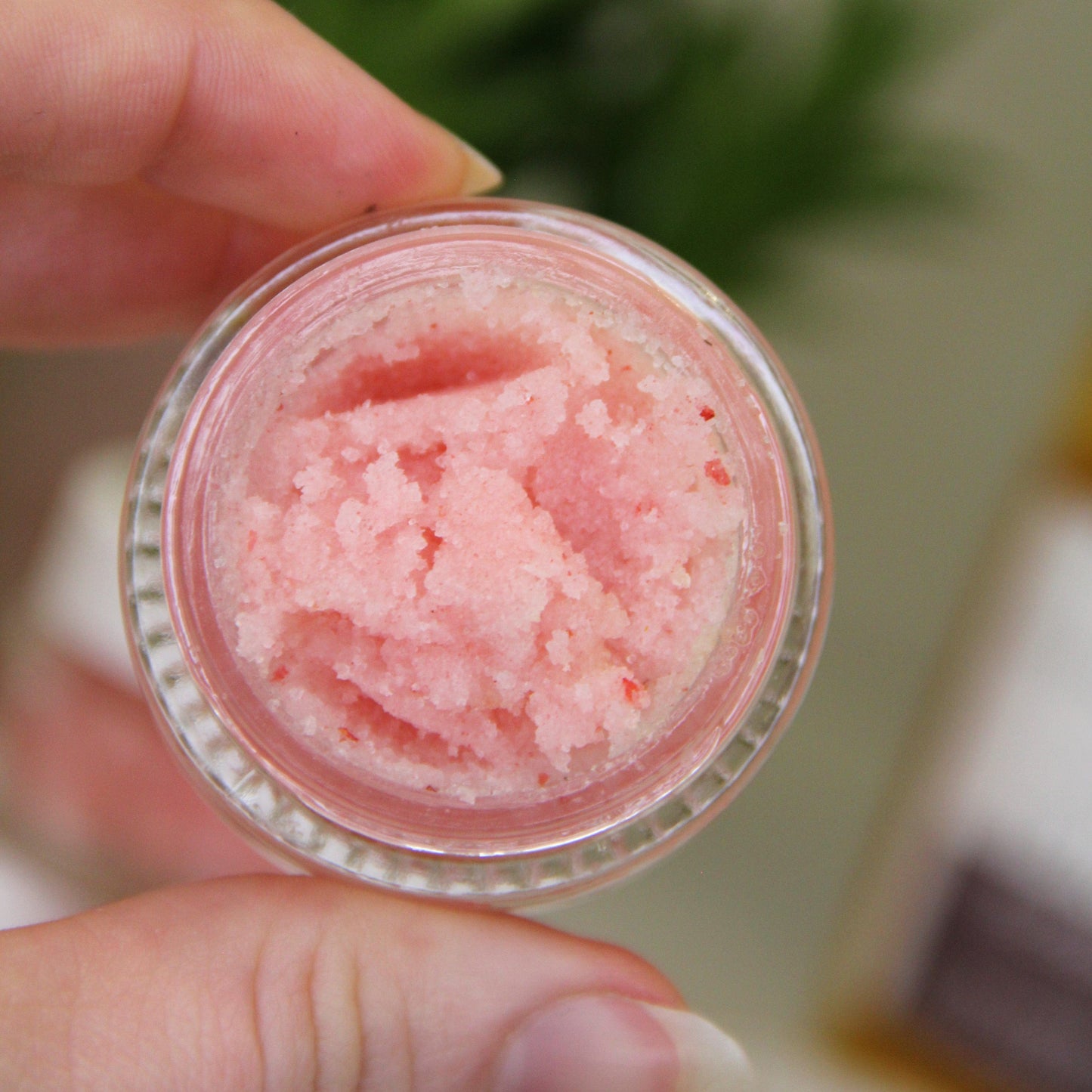 Lip Scrub- Strawberry Honey